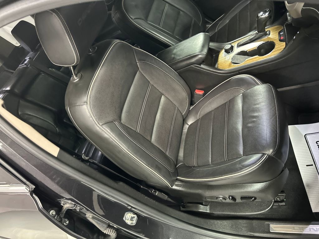 Used 2017 GMC Acadia Denali w/ Technology Package image 25