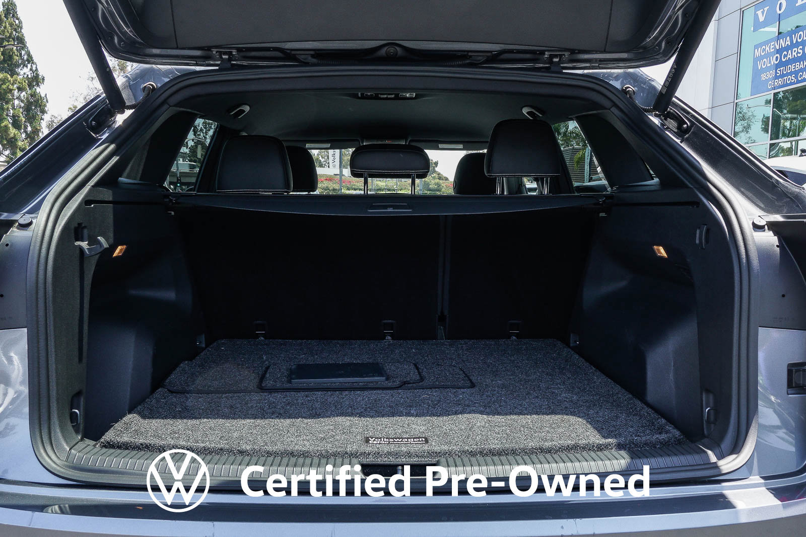 Certified 2023 Volkswagen Atlas Cross Sport SE FWD image 27