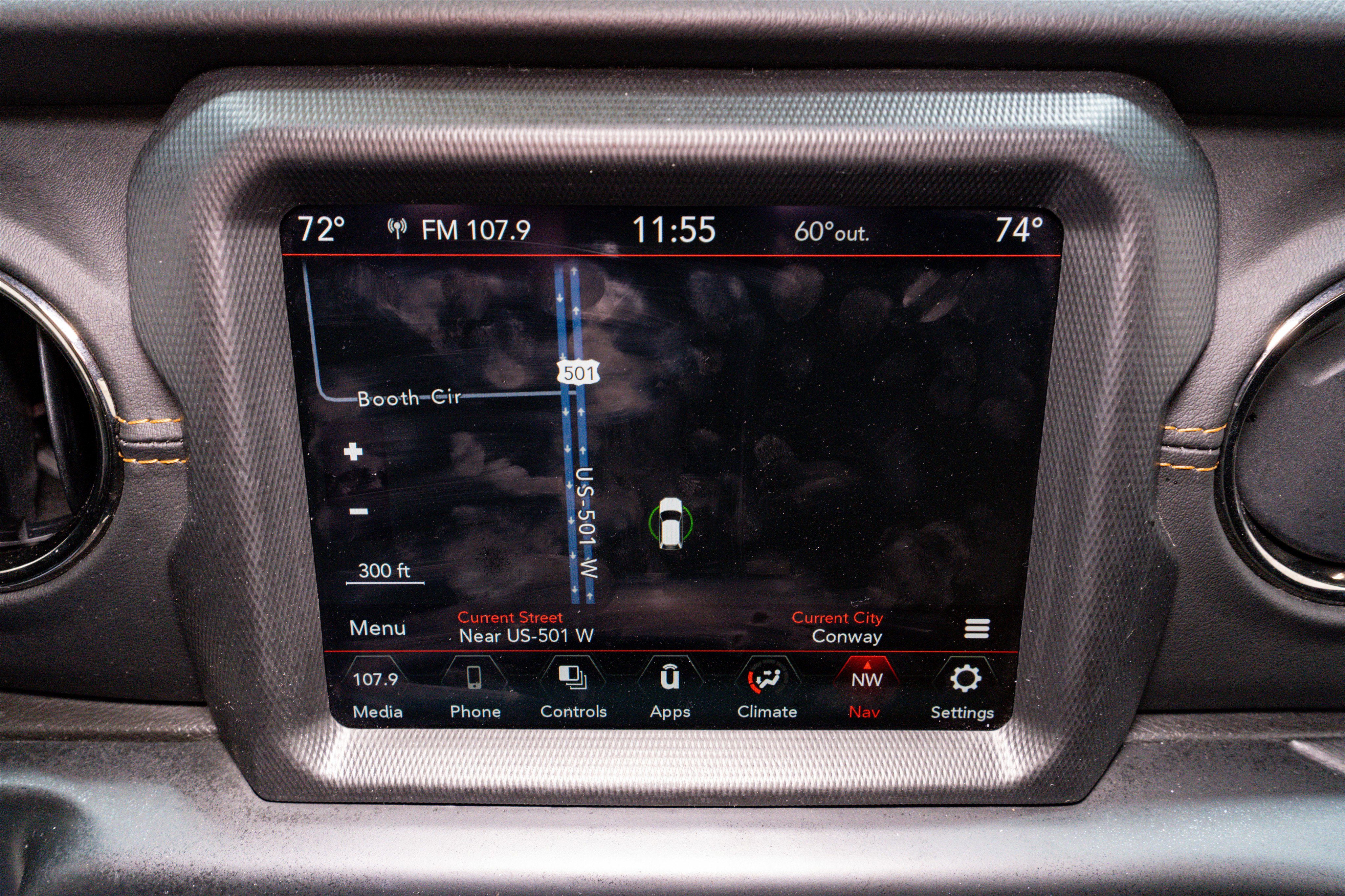 Used 2023 Jeep Gladiator Overland AWD/4WD image 18