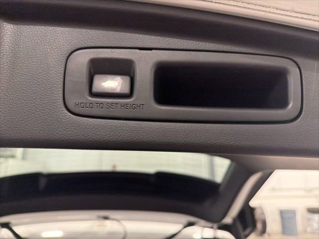 Used 2023 Honda CR-V EX-L image 13