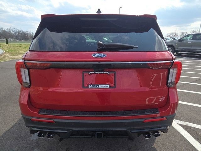 Certified 2025 Ford Explorer ST image 9