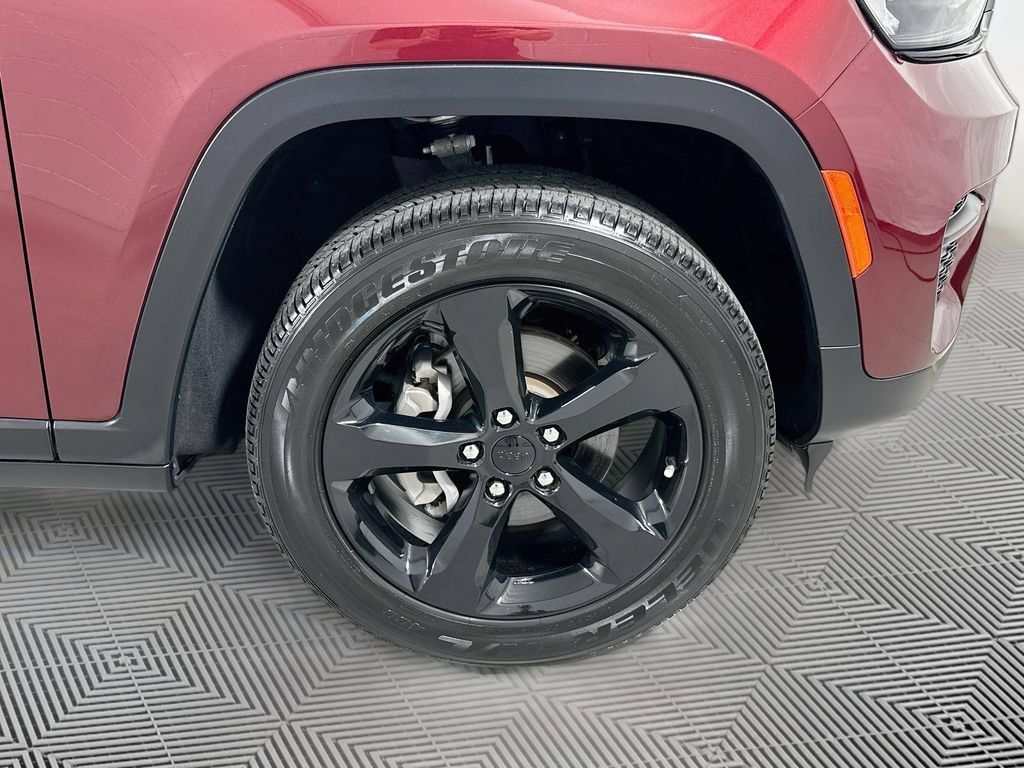 Certified 2023 Jeep Grand Cherokee Altitude RWD image 20