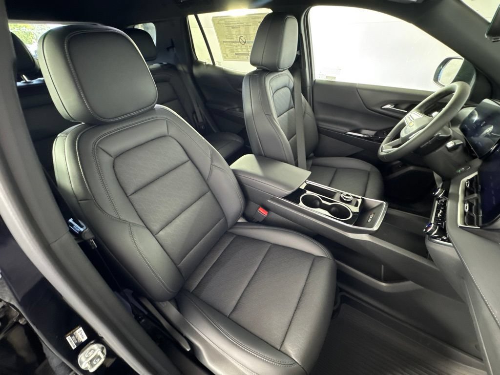 New 2026 Chevrolet Equinox LT w/ Convenience Package II AWD/4WD image 32