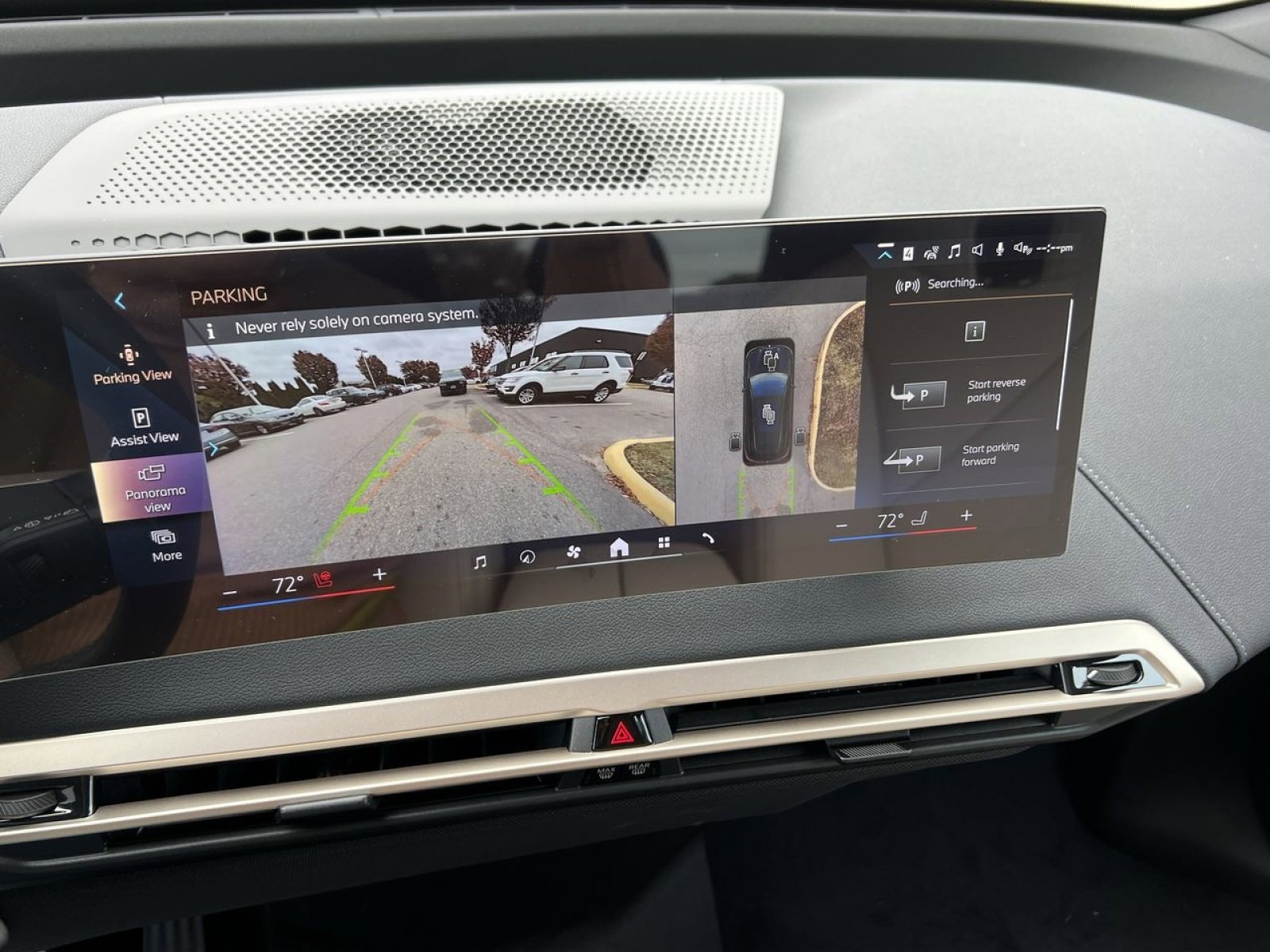 New 2026 BMW iX xDrive60 image 16