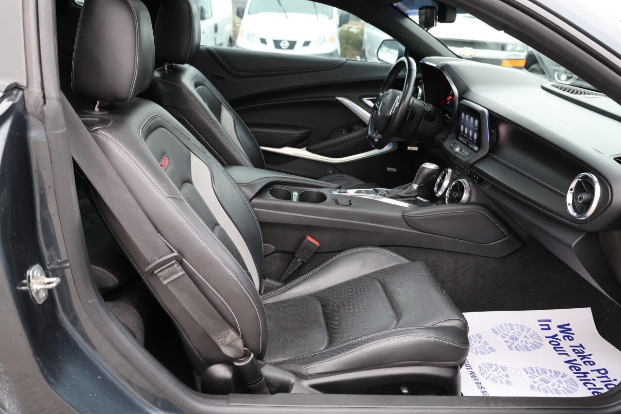Used 2021 Chevrolet Camaro SS image 15