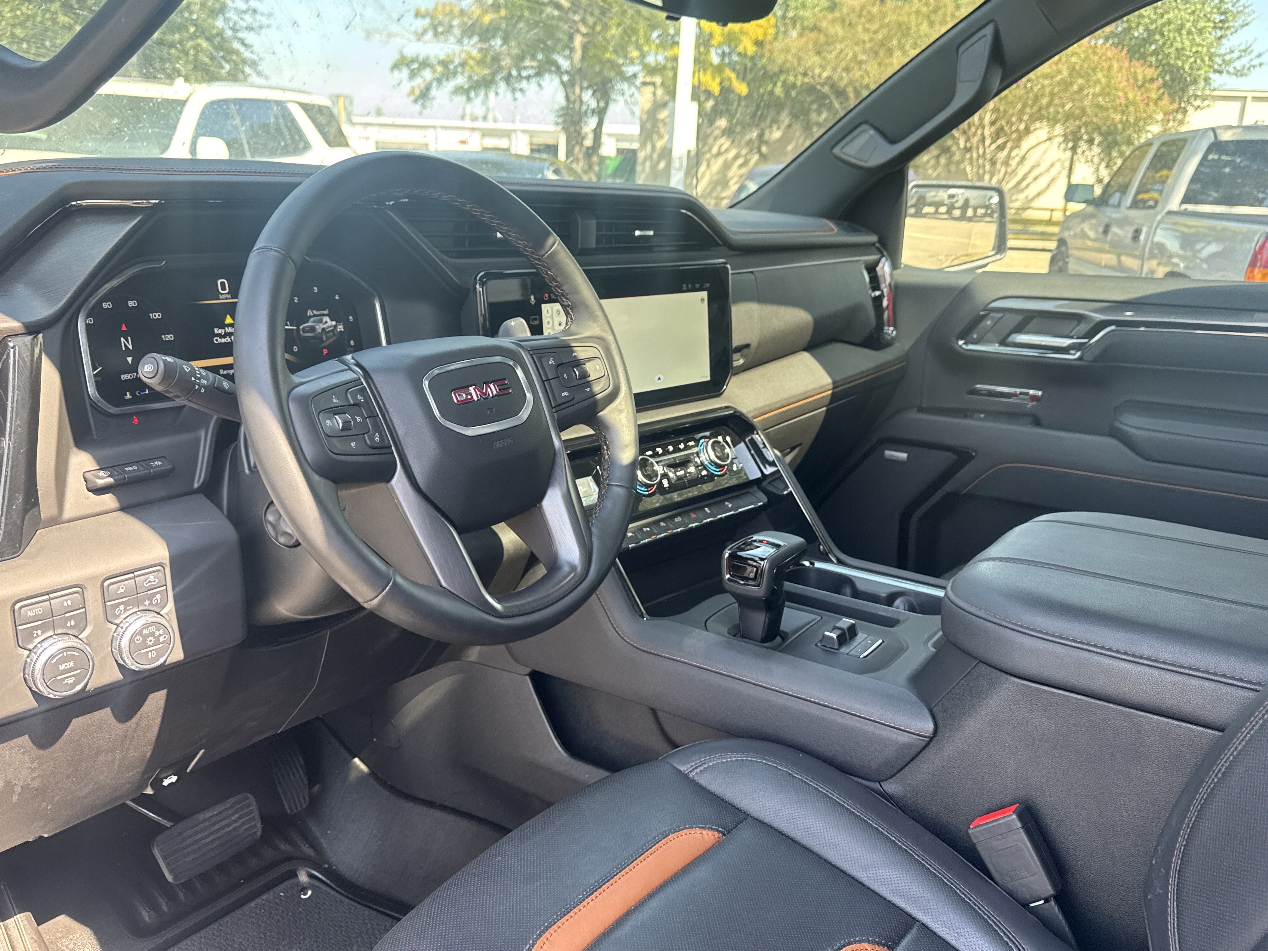 Used 2026 GMC Sierra 1500 AT4 w/ AT4 Premium Package AWD/4WD image 5