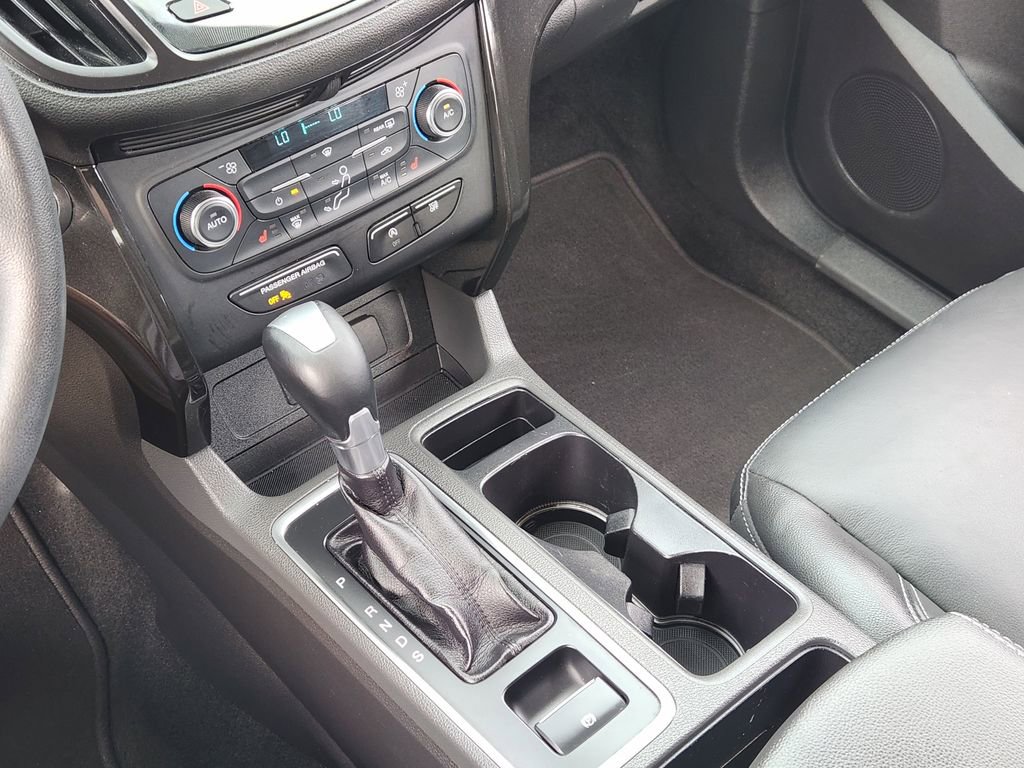Used 2017 Ford Escape Titanium FWD image 16