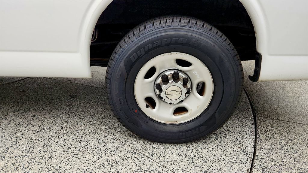 Used 2019 Chevrolet Express 3500 LT w/ LT Preferred Equipment Group RWD image 9