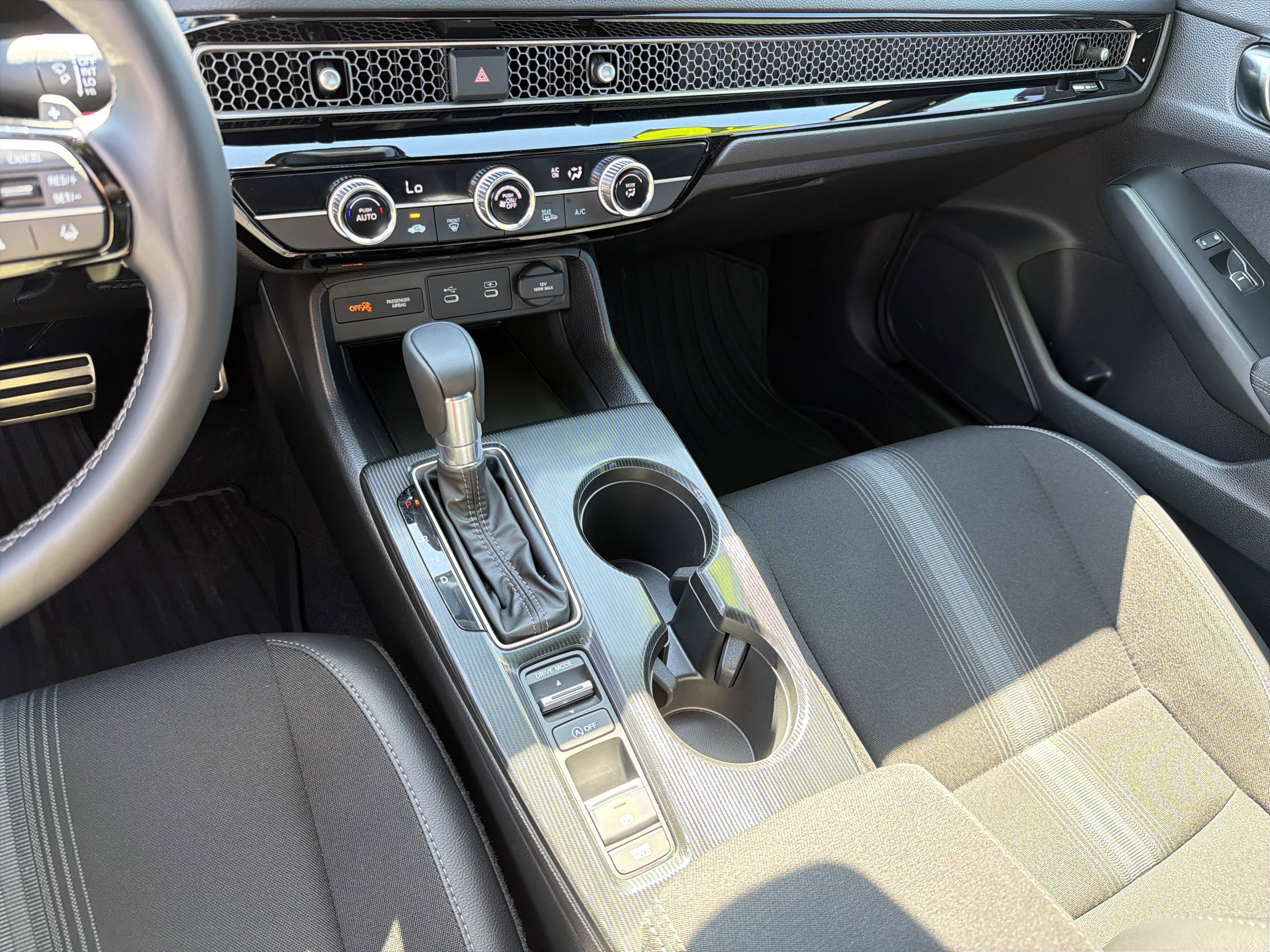 Used 2025 Honda Civic Sport image 9