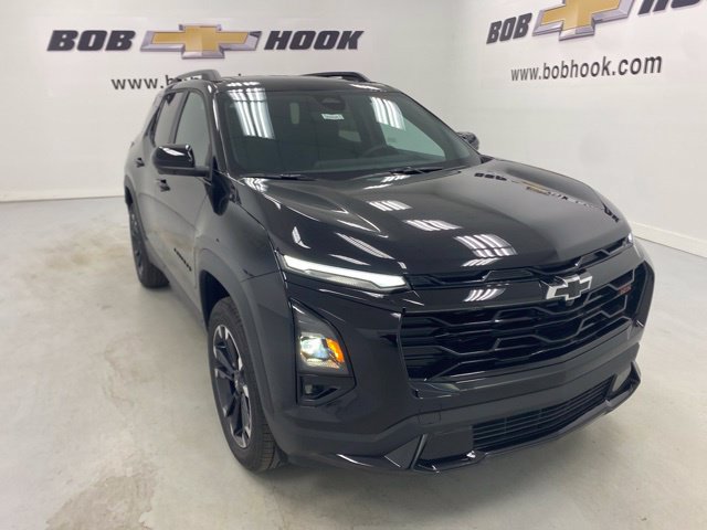 New 2027 Chevrolet Equinox RS w/ Safety and Technology Package FWD image 2