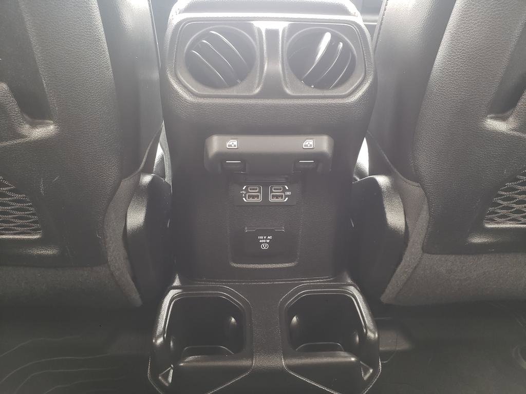 Used 2020 Jeep Gladiator Rubicon image 13