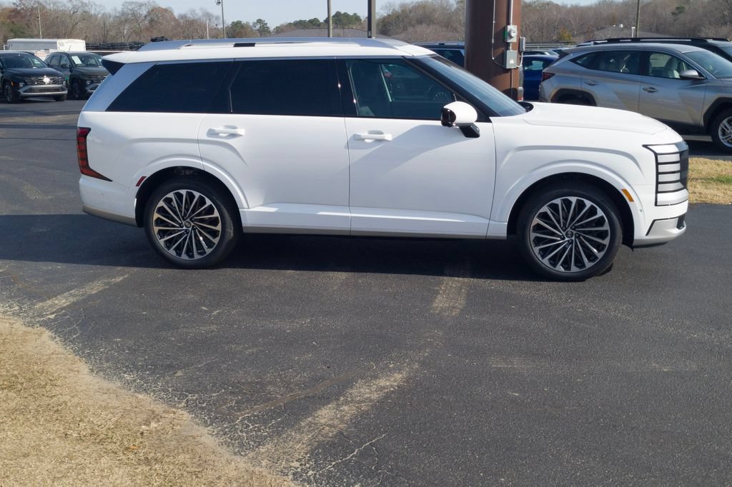 New 2027 Hyundai Palisade Calligraphy FWD image 4