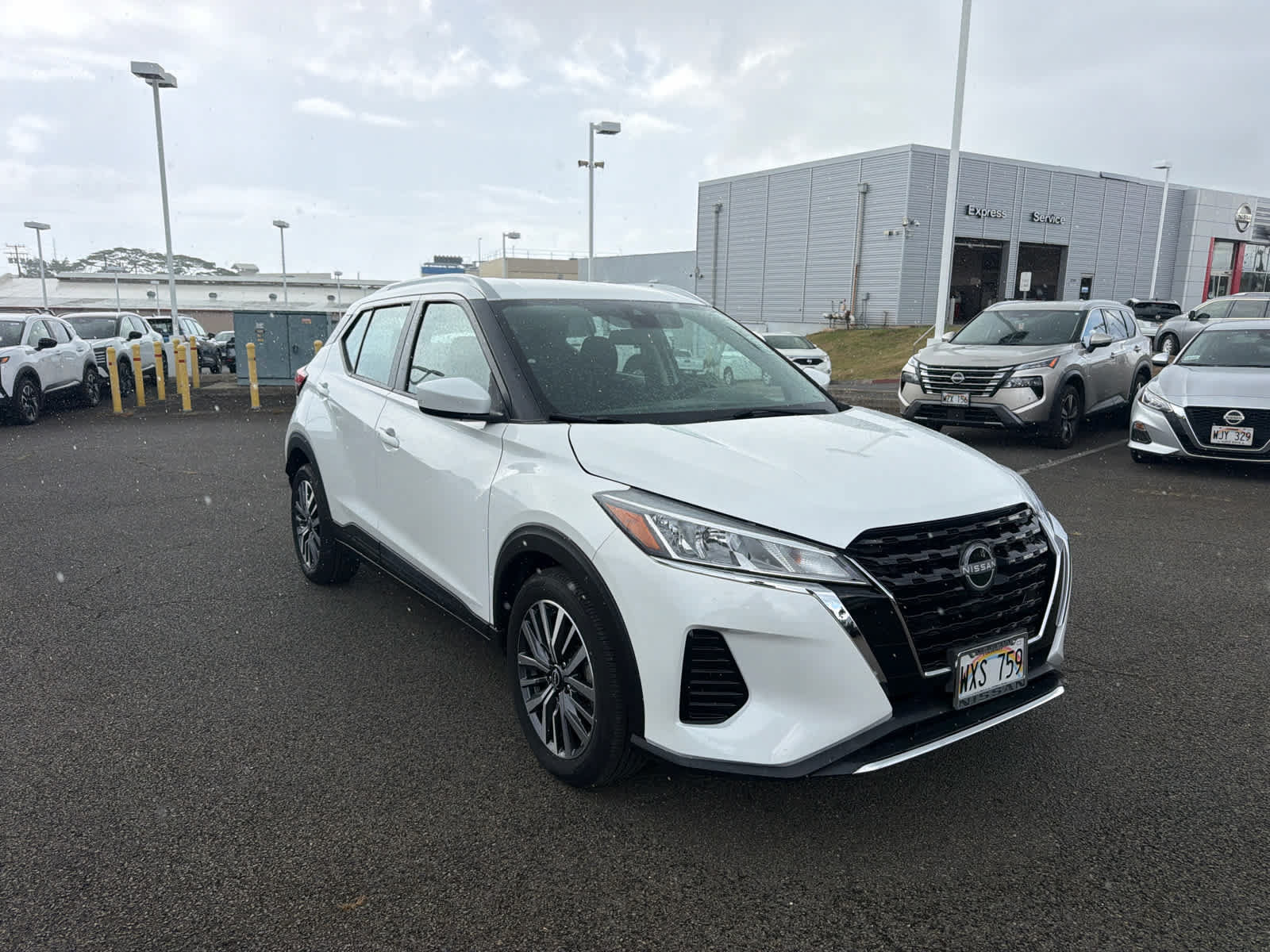 Certified 2023 Nissan Kicks SV FWD image 2