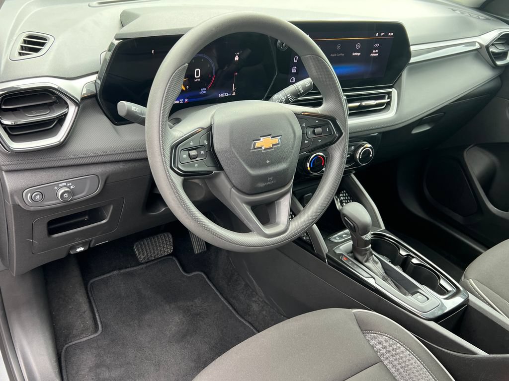 Used 2026 Chevrolet TrailBlazer LT AWD/4WD image 19
