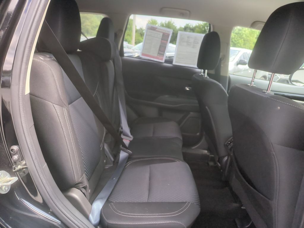 Used 2020 Mitsubishi Outlander ES FWD image 14