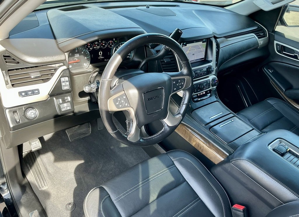Used 2019 GMC Yukon XL Denali w/ Denali Ultimate Package image 36