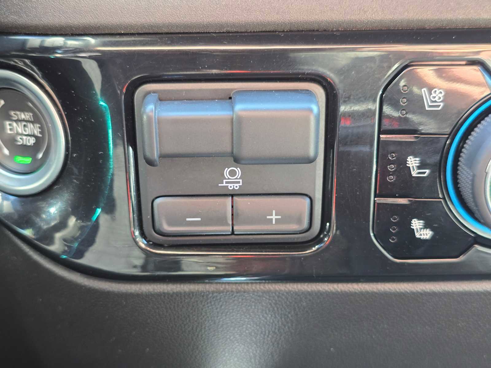 Used 2022 Chevrolet Silverado 1500 High Country w/ Max Trailering Package AWD/4WD image 33