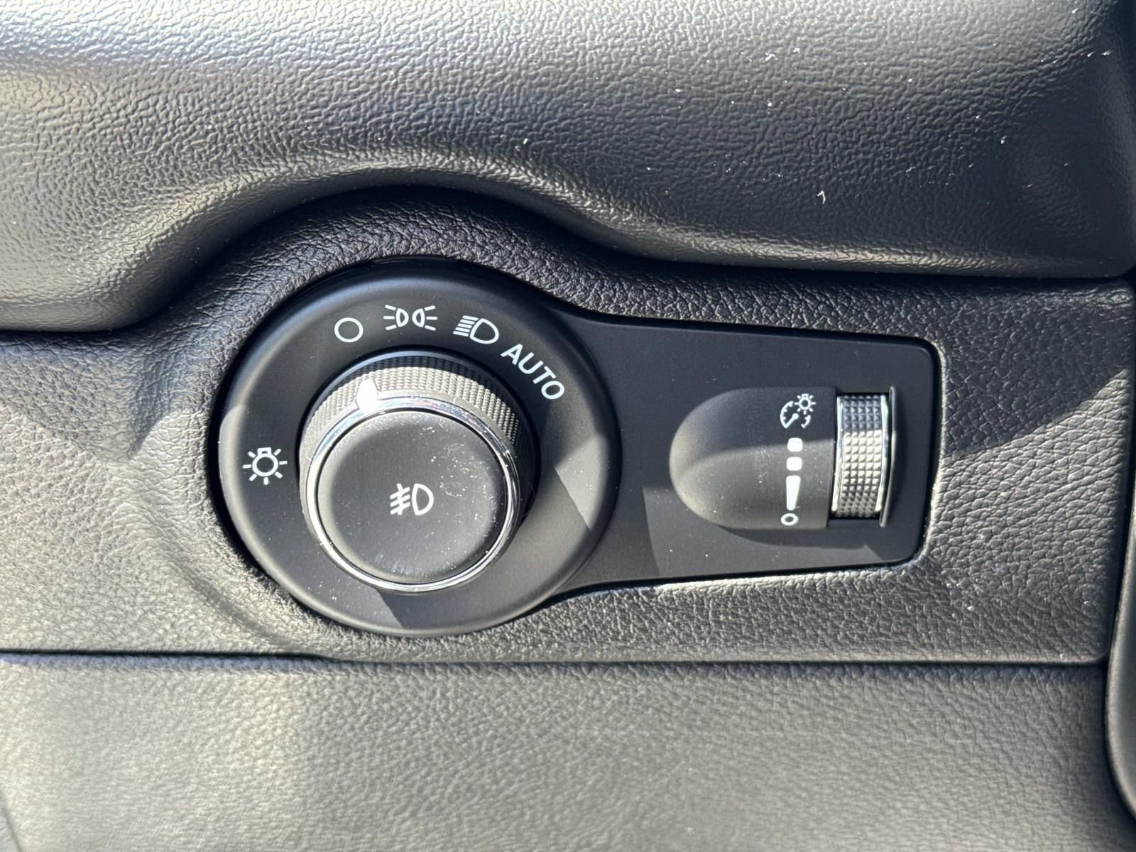 Used 2021 Dodge Durango GT image 22