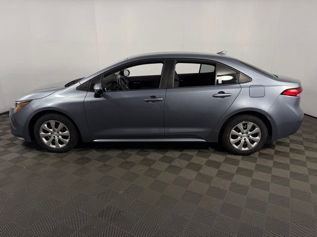 Used 2020 Toyota Corolla LE image 30