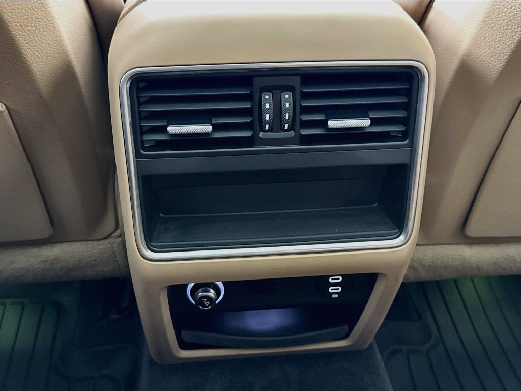 Certified 2023 Porsche Cayenne Coupe AWD/4WD image 27