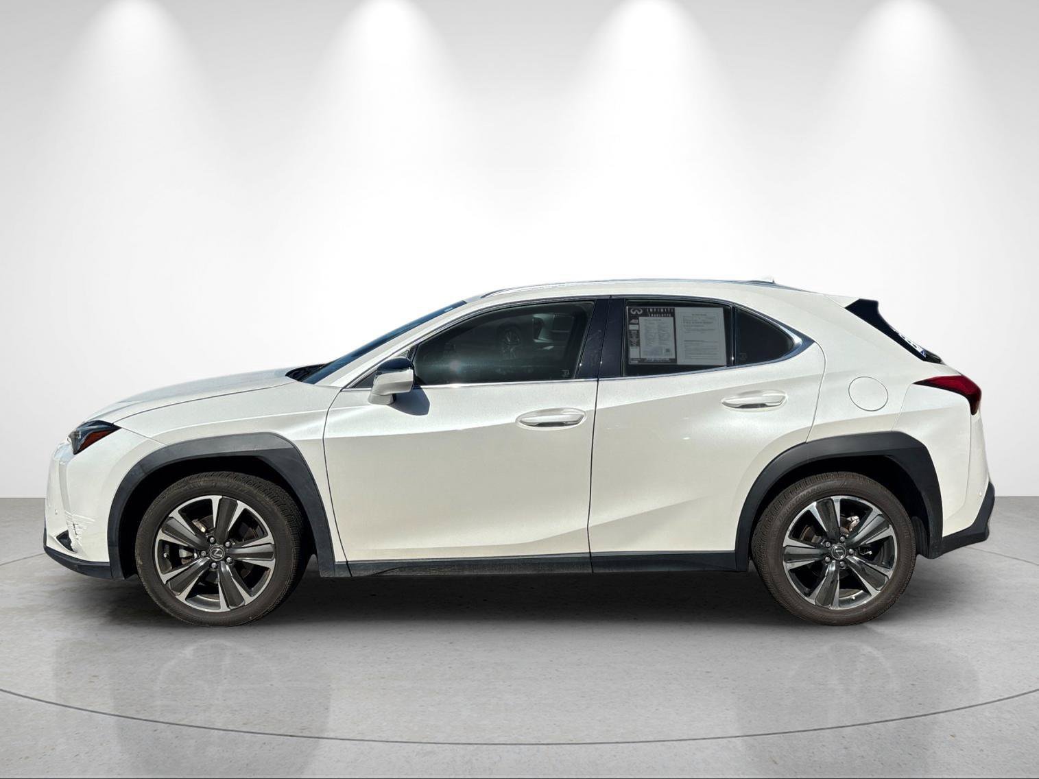 Used 2021 Lexus UX 200 w/ Premium Package FWD image 2
