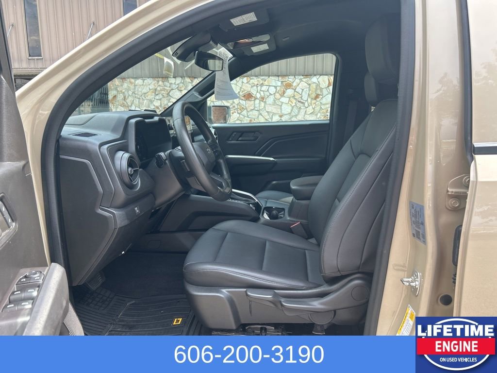 Used 2024 Chevrolet Colorado Trail Boss image 12