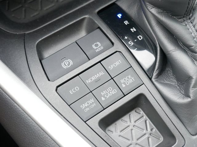 Used 2021 Toyota RAV4 XLE Premium AWD/4WD image 22