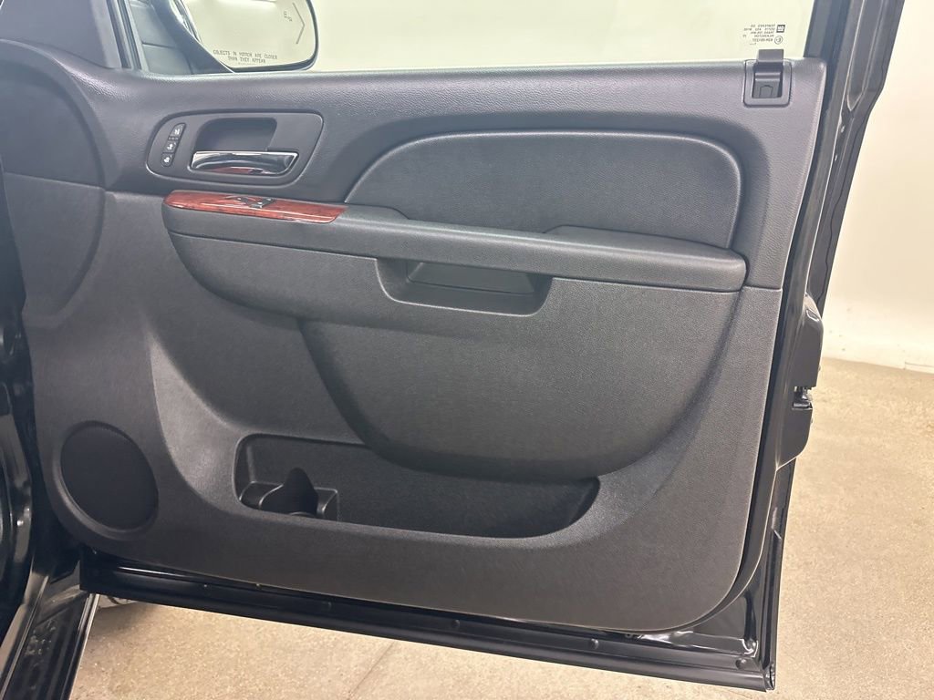 Used 2012 Chevrolet Tahoe LTZ image 20