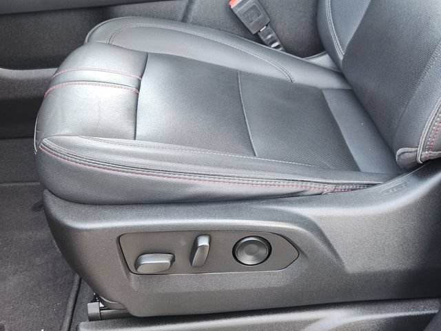 Used 2022 Chevrolet Suburban RST w/ Luxury Package AWD/4WD image 24