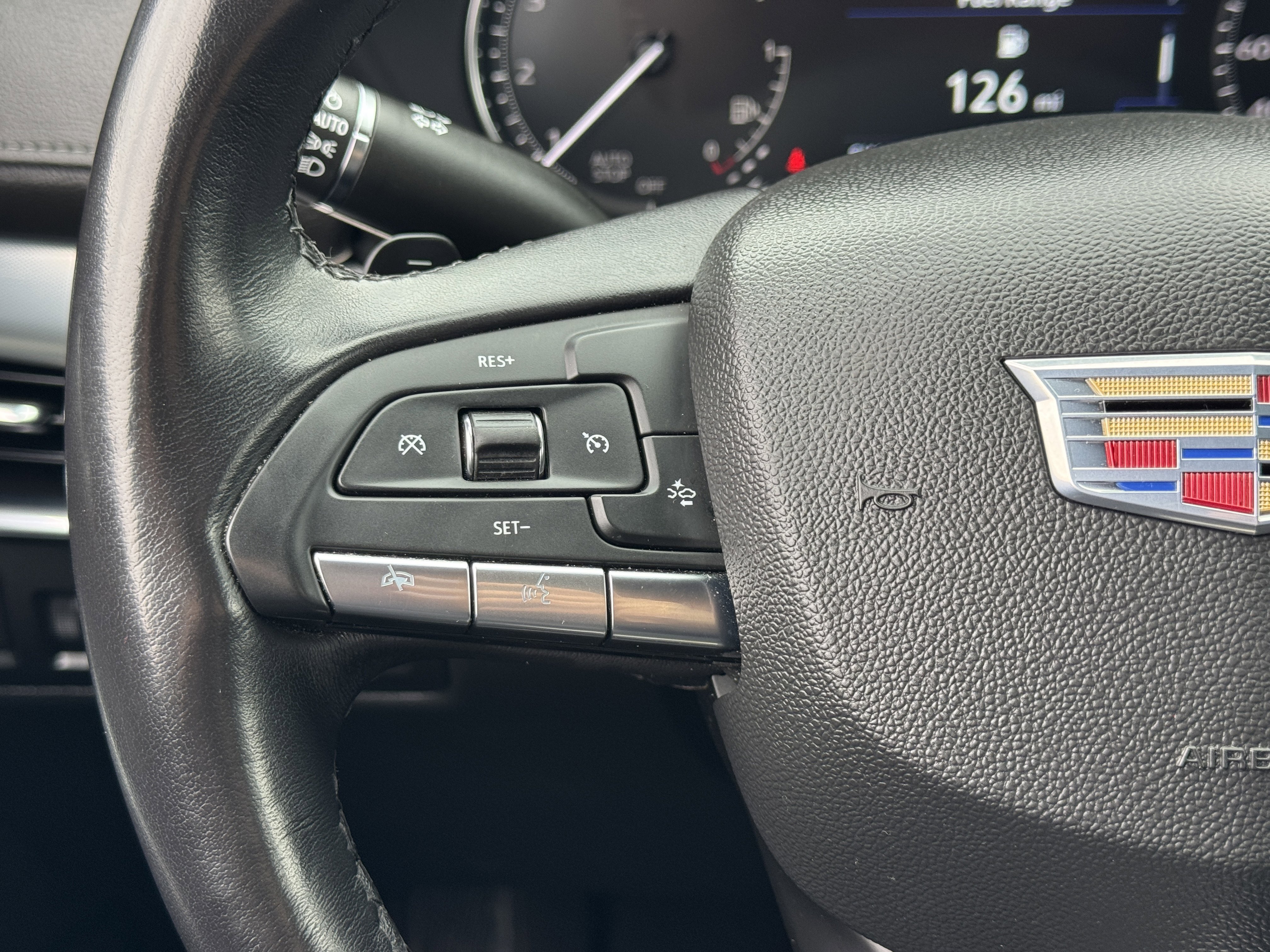 Certified 2023 Cadillac XT4 Premium Luxury AWD/4WD image 33