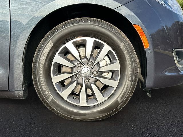 Used 2020 Chrysler Pacifica Touring-L Plus w/ Advanced Safetytec Group image 33