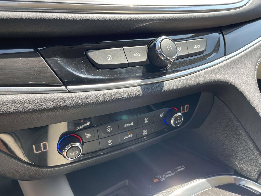 Used 2023 Buick Enclave Essence FWD image 25