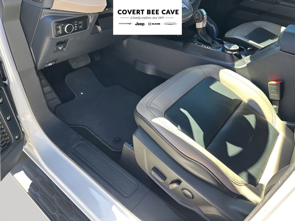 Used 2024 Ford Bronco Wildtrak image 29