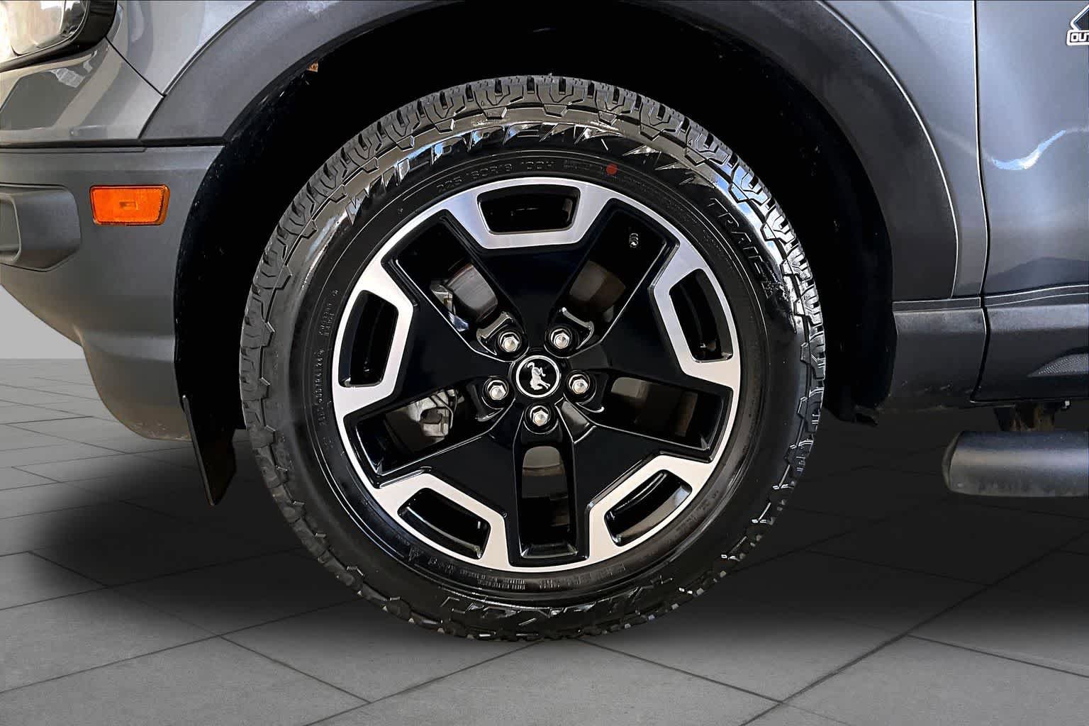 Used 2021 Ford Bronco Sport Outer Banks w/ Outer Banks Package AWD/4WD image 11