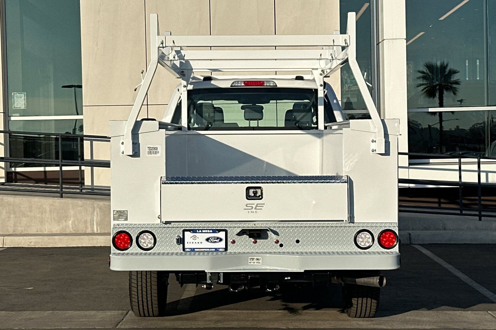 New 2026 Ford F250 XL w/ XL Chrome Package image 4