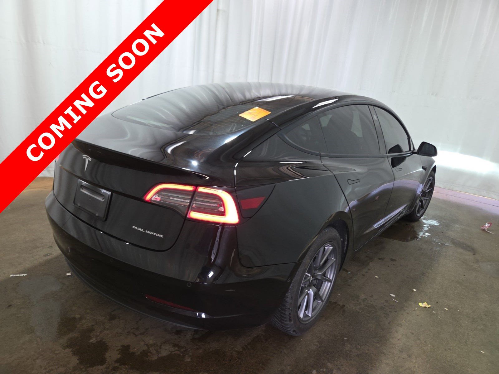 Used 2022 Tesla Model 3 Long Range AWD/4WD image 5