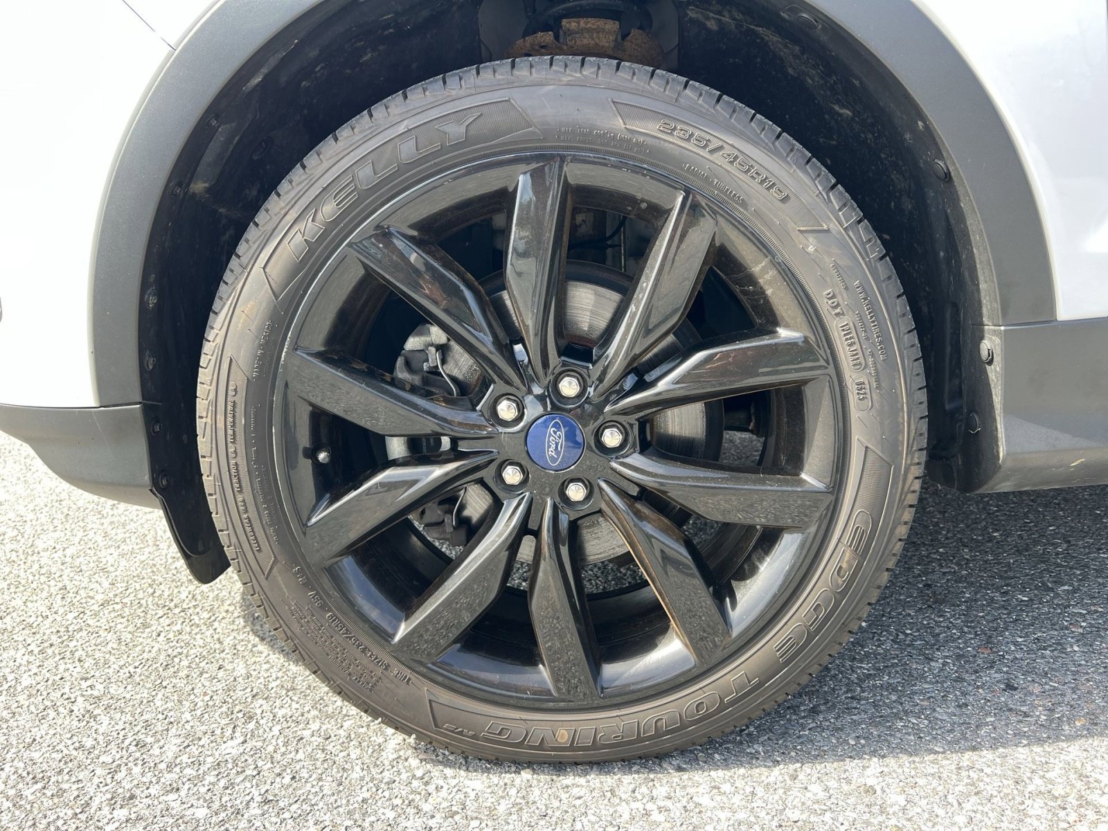 Certified 2018 Ford Escape SEL w/ SEL Sport Appearance Package image 12