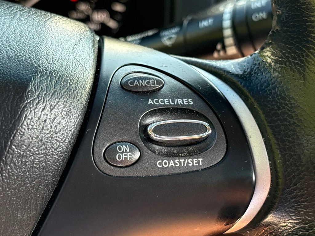 Used 2015 Nissan Pathfinder Platinum AWD/4WD image 19
