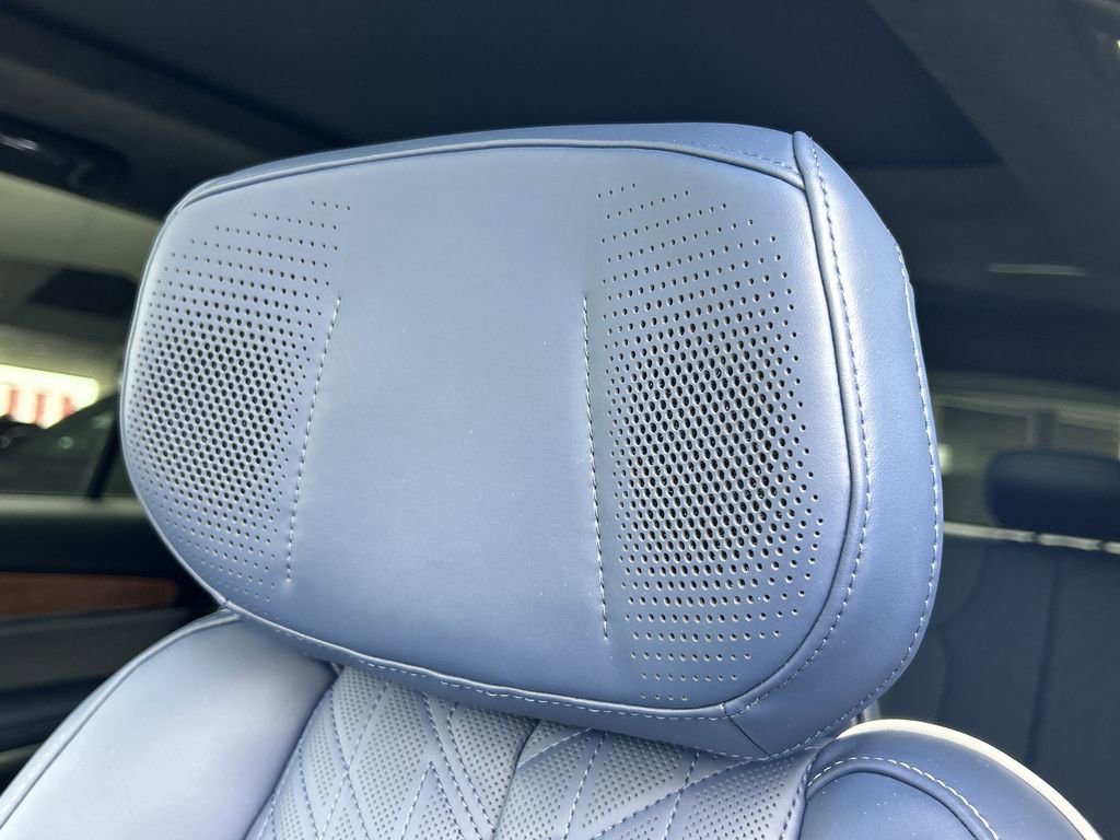 New 2026 Cadillac Vistiq Premium Luxury image 22