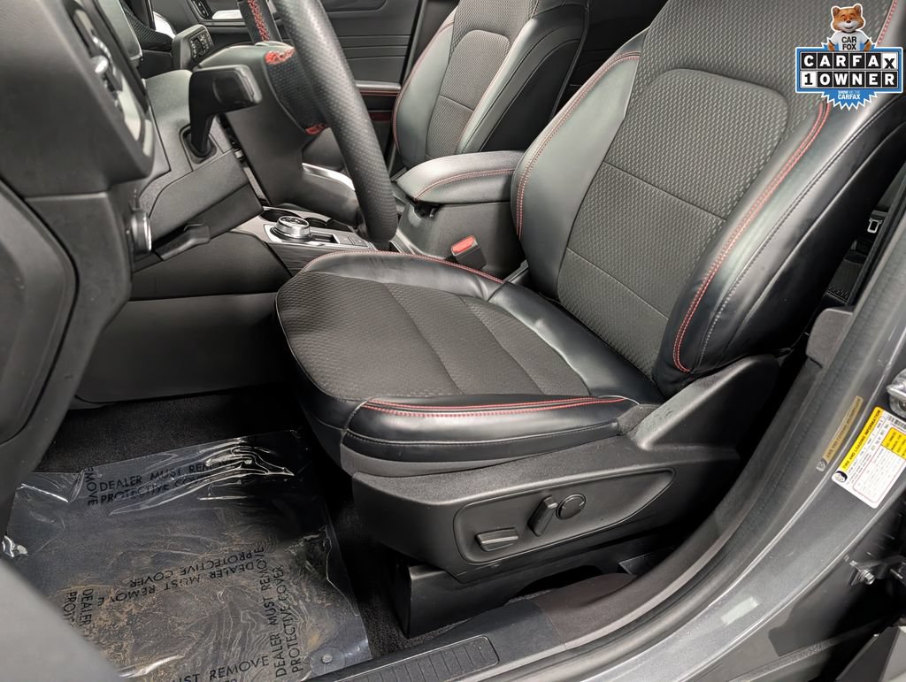 Used 2023 Ford Escape ST-Line w/ Tech Pack #1 AWD/4WD image 11