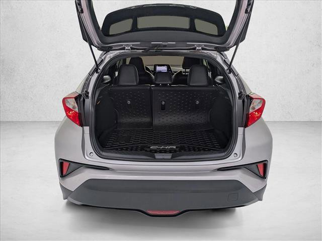 Used 2019 Toyota C-HR Limited FWD image 6
