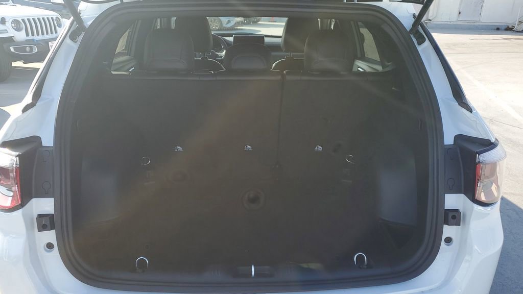 New 2026 Jeep Compass Latitude image 9