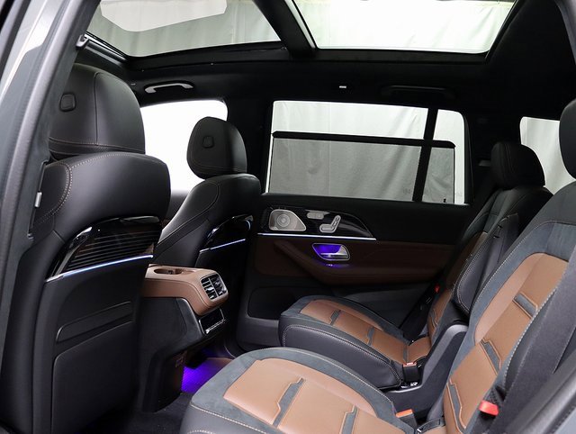 New 2026 Mercedes-Benz GLS 63 AMG 4MATIC image 15