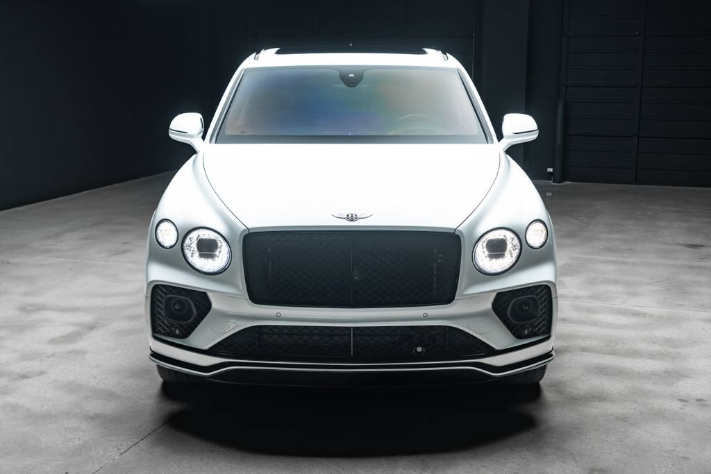 Used 2022 Bentley Bentayga AWD/4WD image 5