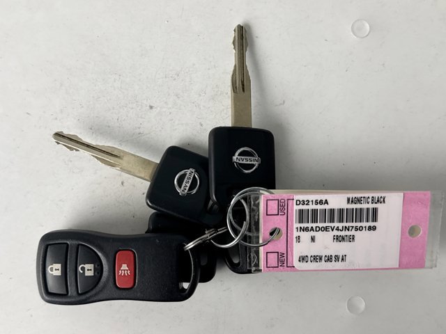 Used 2018 Nissan Frontier SV w/ Value Truck Package AWD/4WD image 10