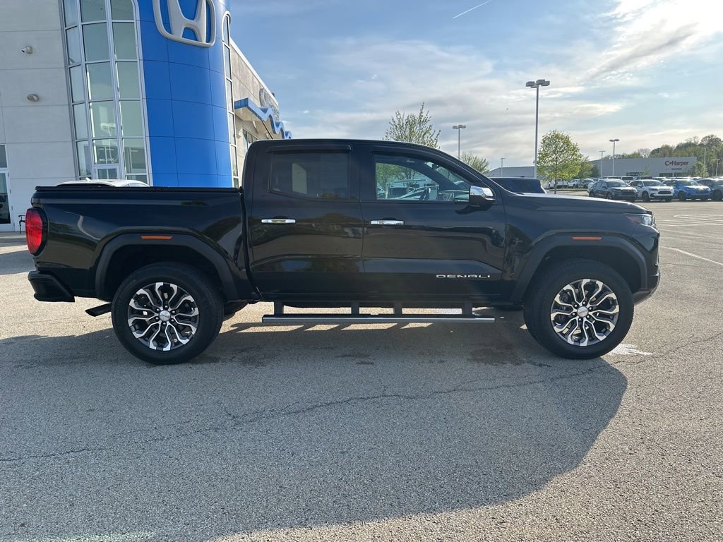 Used 2023 GMC Canyon Denali AWD/4WD image 2