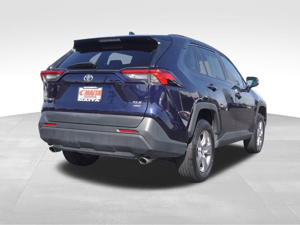 Used 2025 Toyota RAV4 XLE video 3