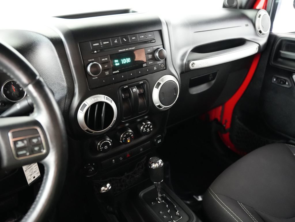Used 2014 Jeep Wrangler Sahara w/ Mopar Chrome Edition Group AWD/4WD image 18