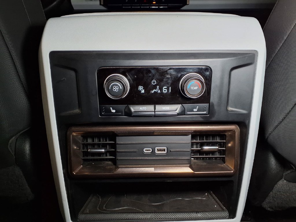 Used 2024 GMC Hummer EV 2X w/ LPO, Sport Package AWD/4WD image 18