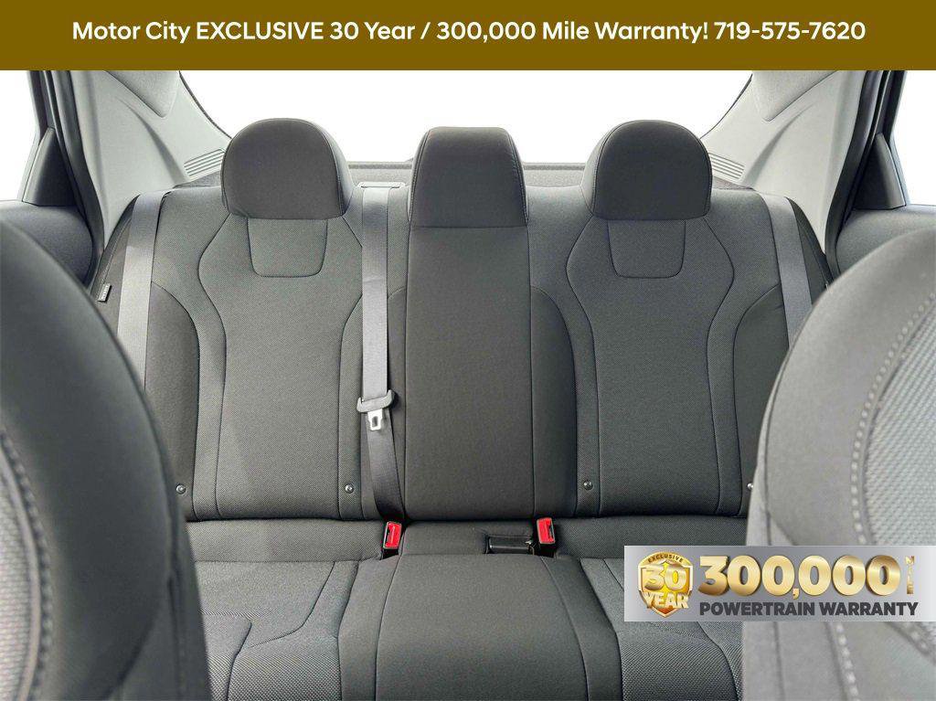 New 2025 Hyundai Elantra SE image 11